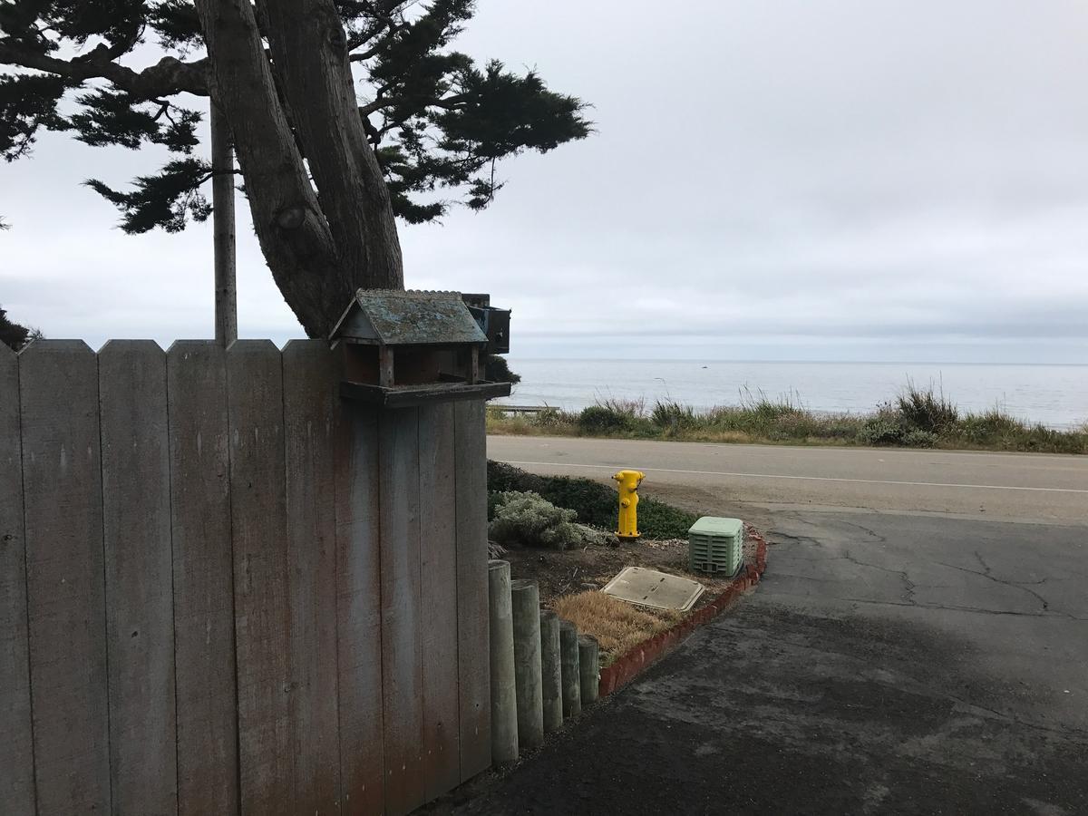 Captain'S Cove Inn Cambria Exterior photo